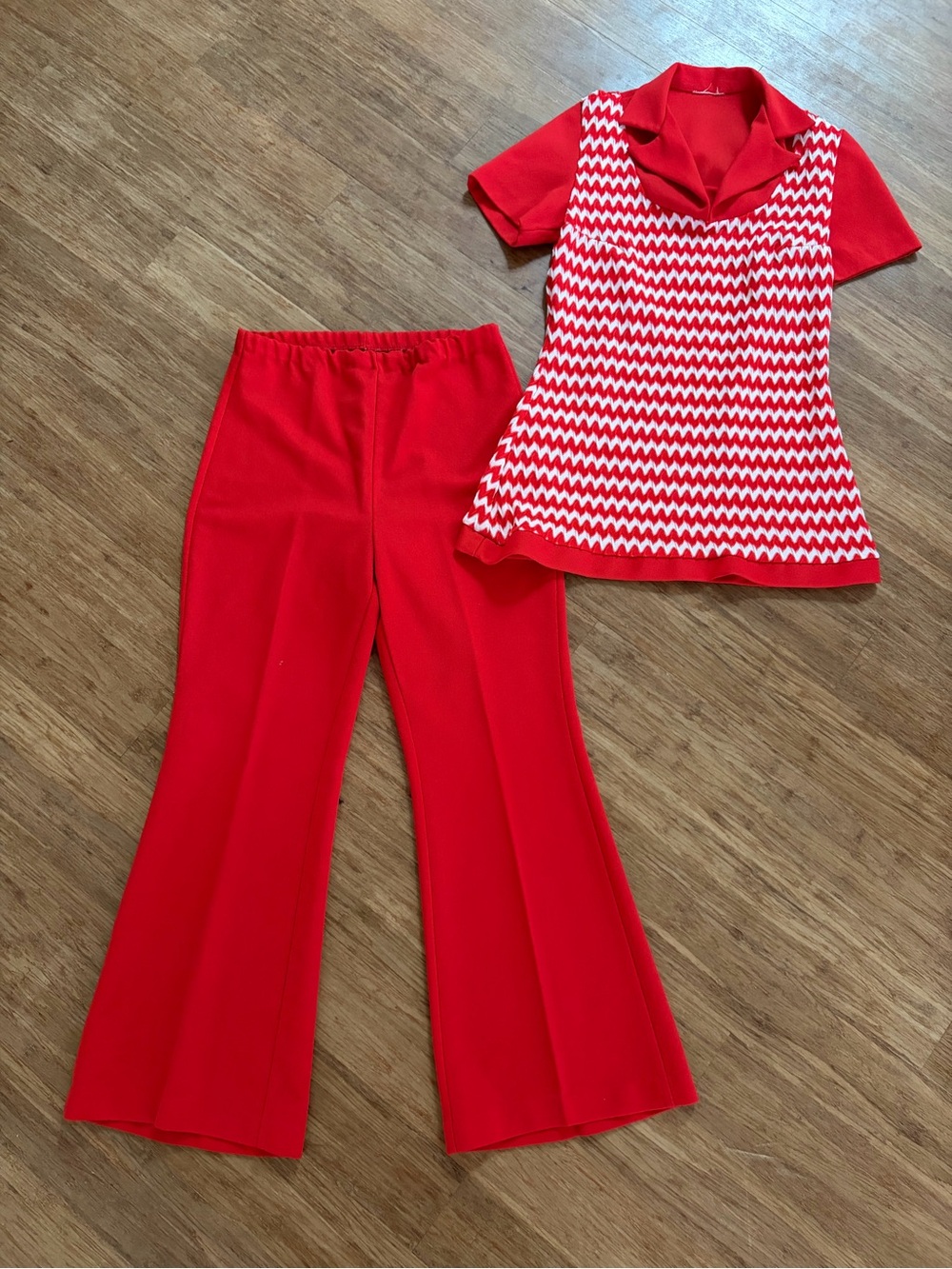 Vintage 1970s Red Zig Zag Knit Top & Flare Trousers Co-ord Set Medium